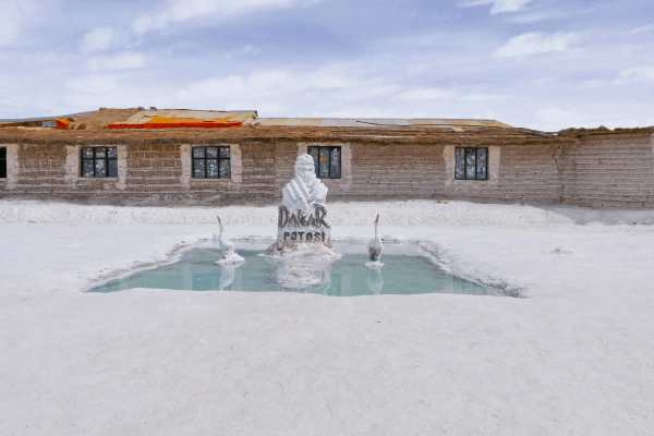 O Hotel De Sal No Deserto De Uyuni